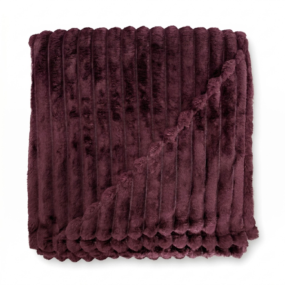 Couverture en polyester imitation fourrure ALPINE 50 x 70 po