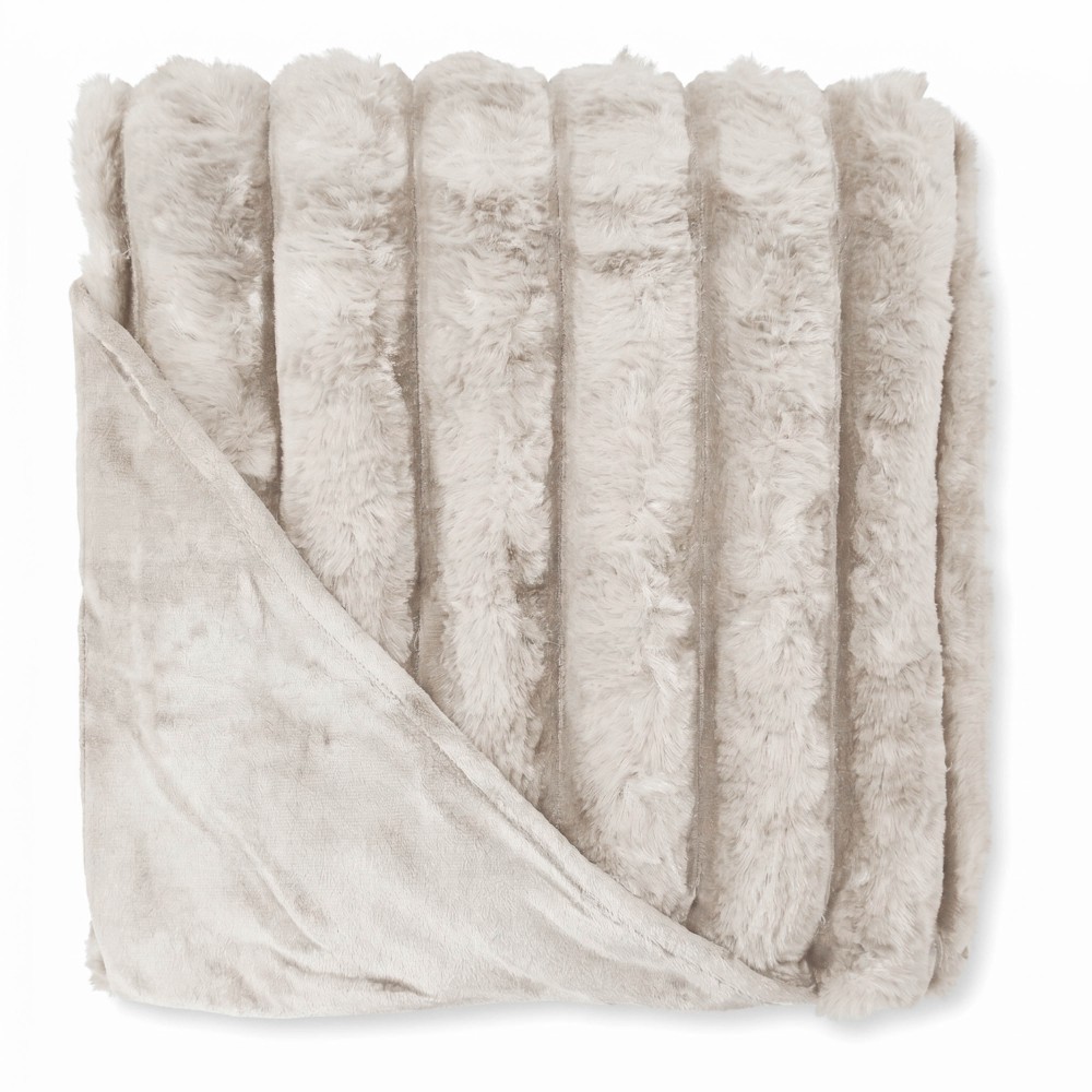 Couverture en polyester imitation fourrure AURORA 50 x 70 po